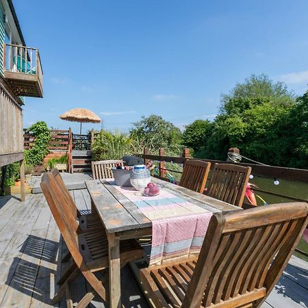 Villa Riverside Escape Iden Rye Extérieur photo