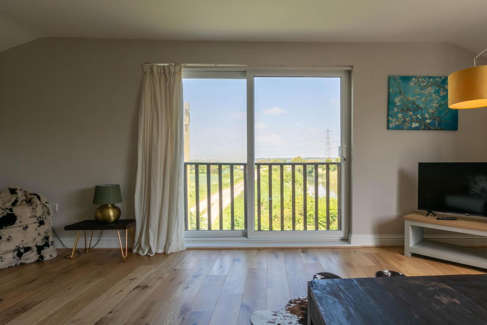 Villa Riverside Escape Iden Rye Extérieur photo